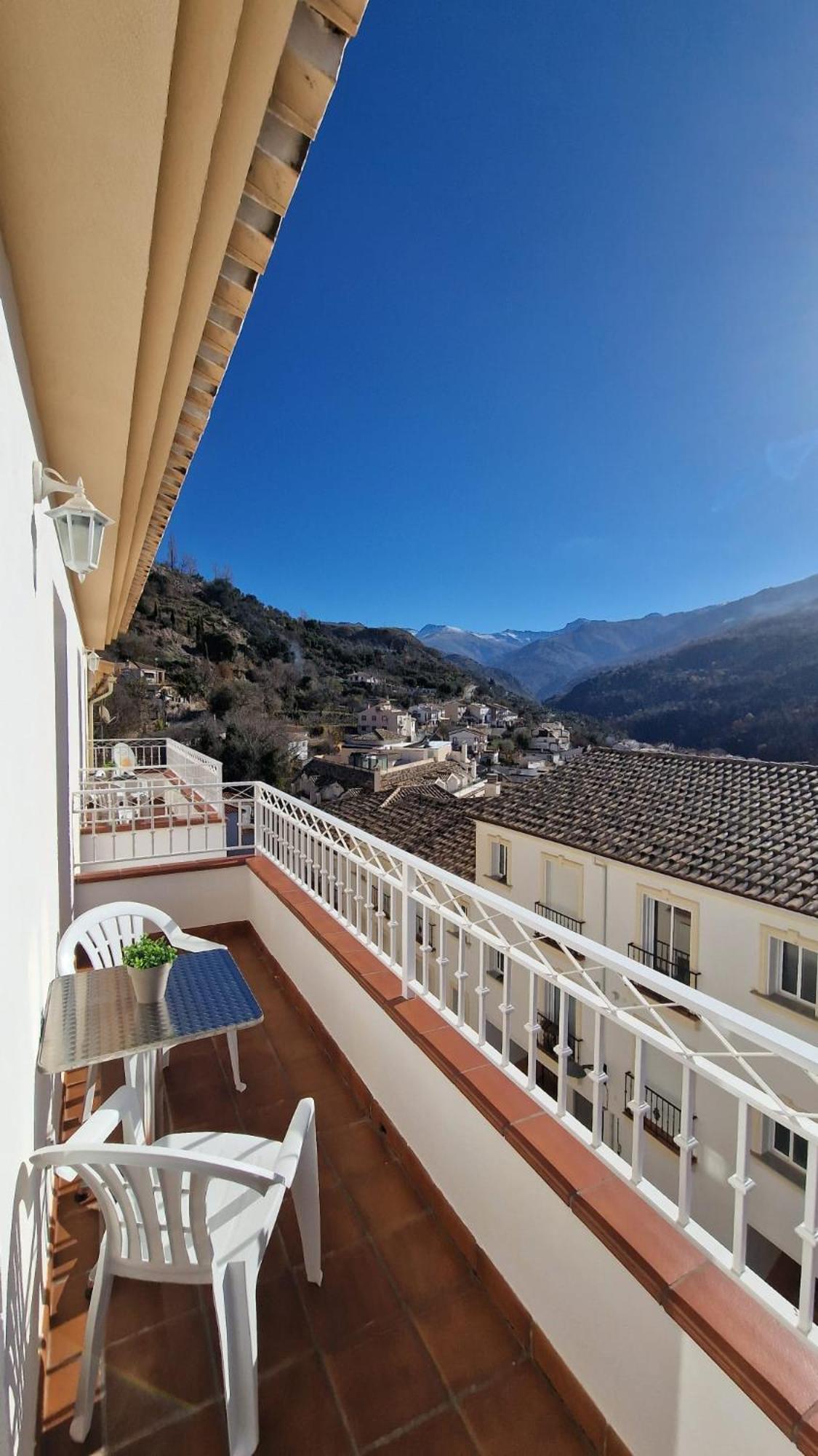 Apartamentos Sierra Nevada Park Гуехар-Сьєрра Екстер'єр фото